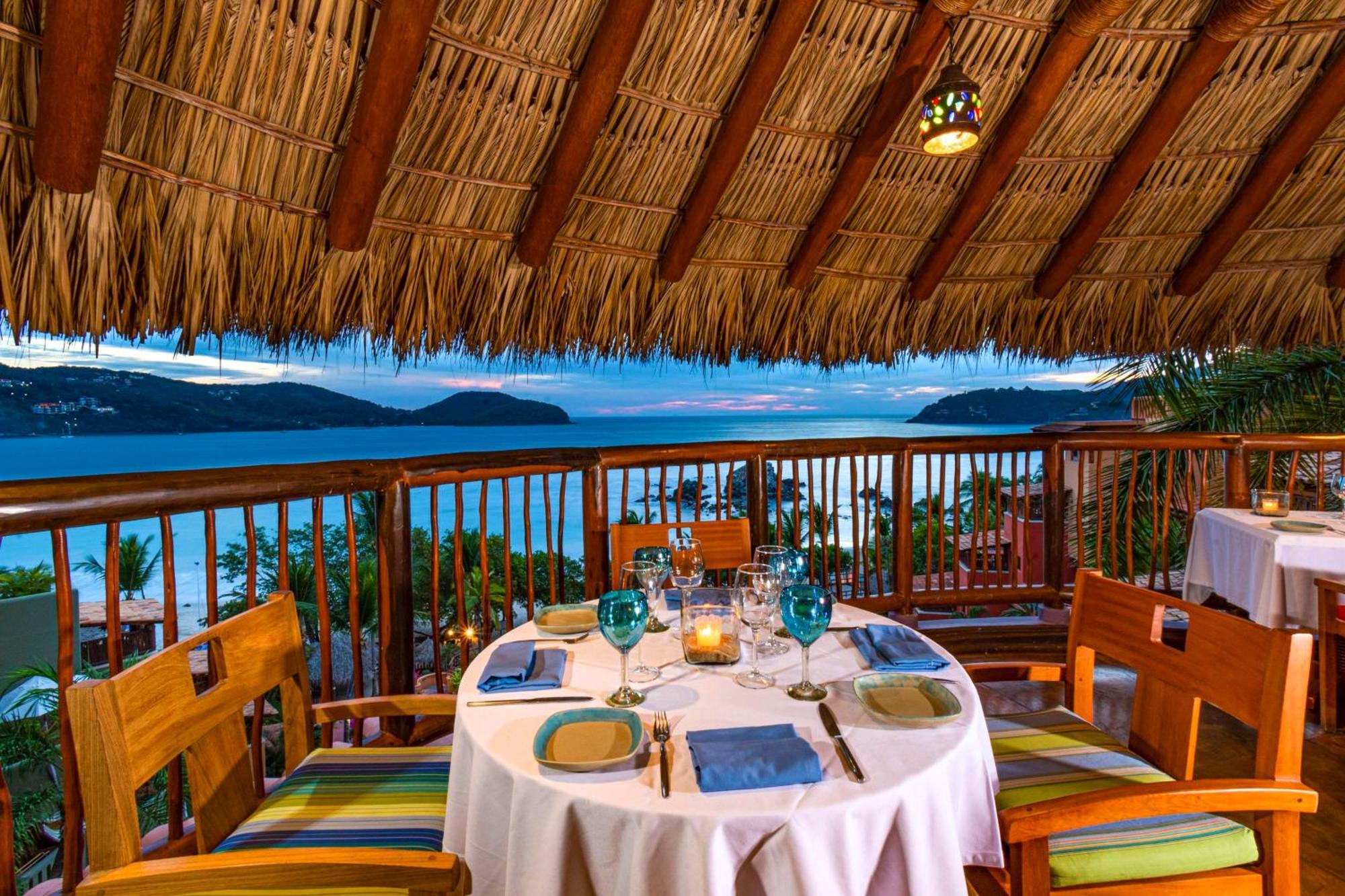 Hotel Hilton Grand Vacations Club Zihuatanejo Exterior foto