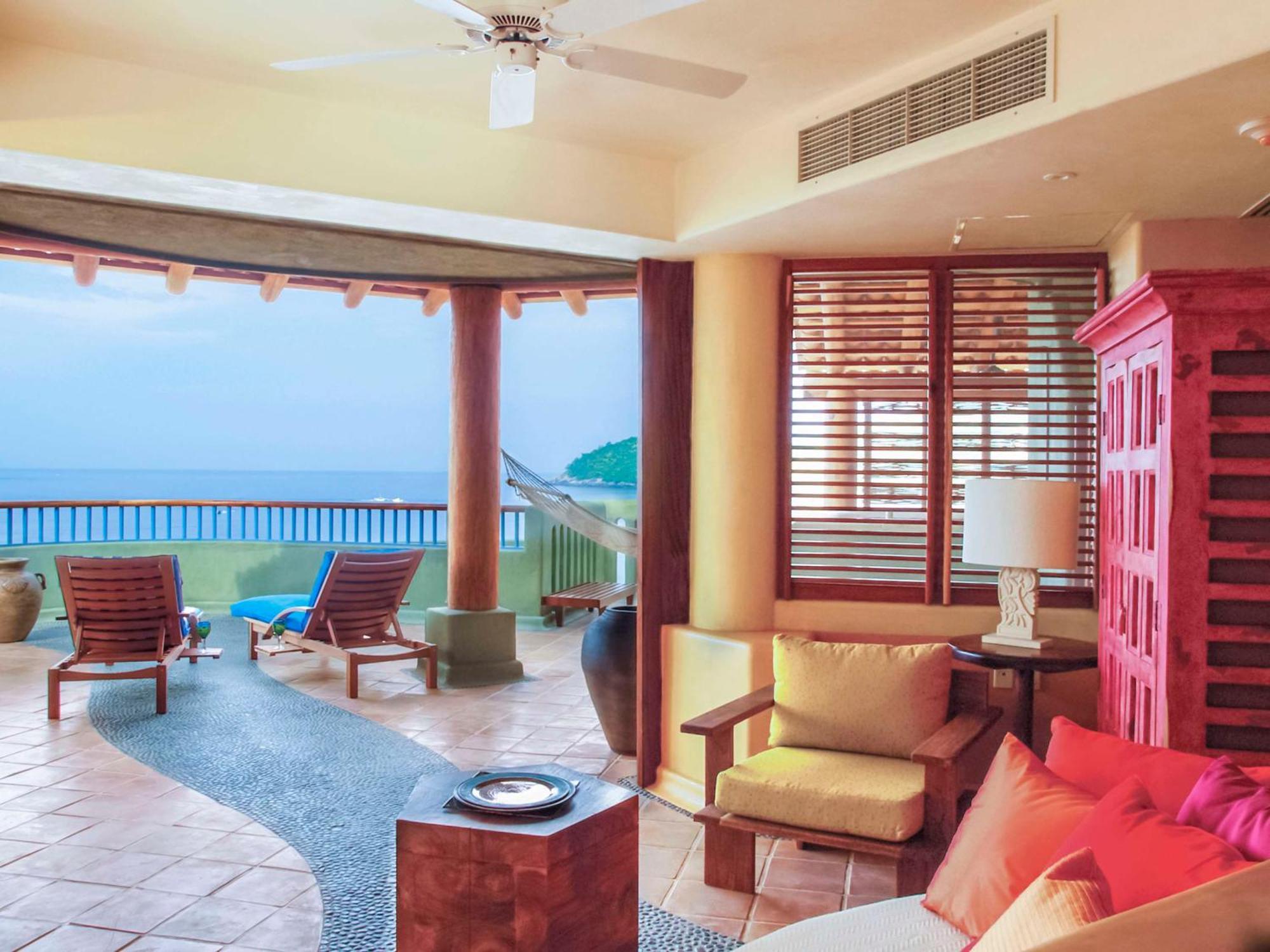 Hotel Hilton Grand Vacations Club Zihuatanejo Exterior foto