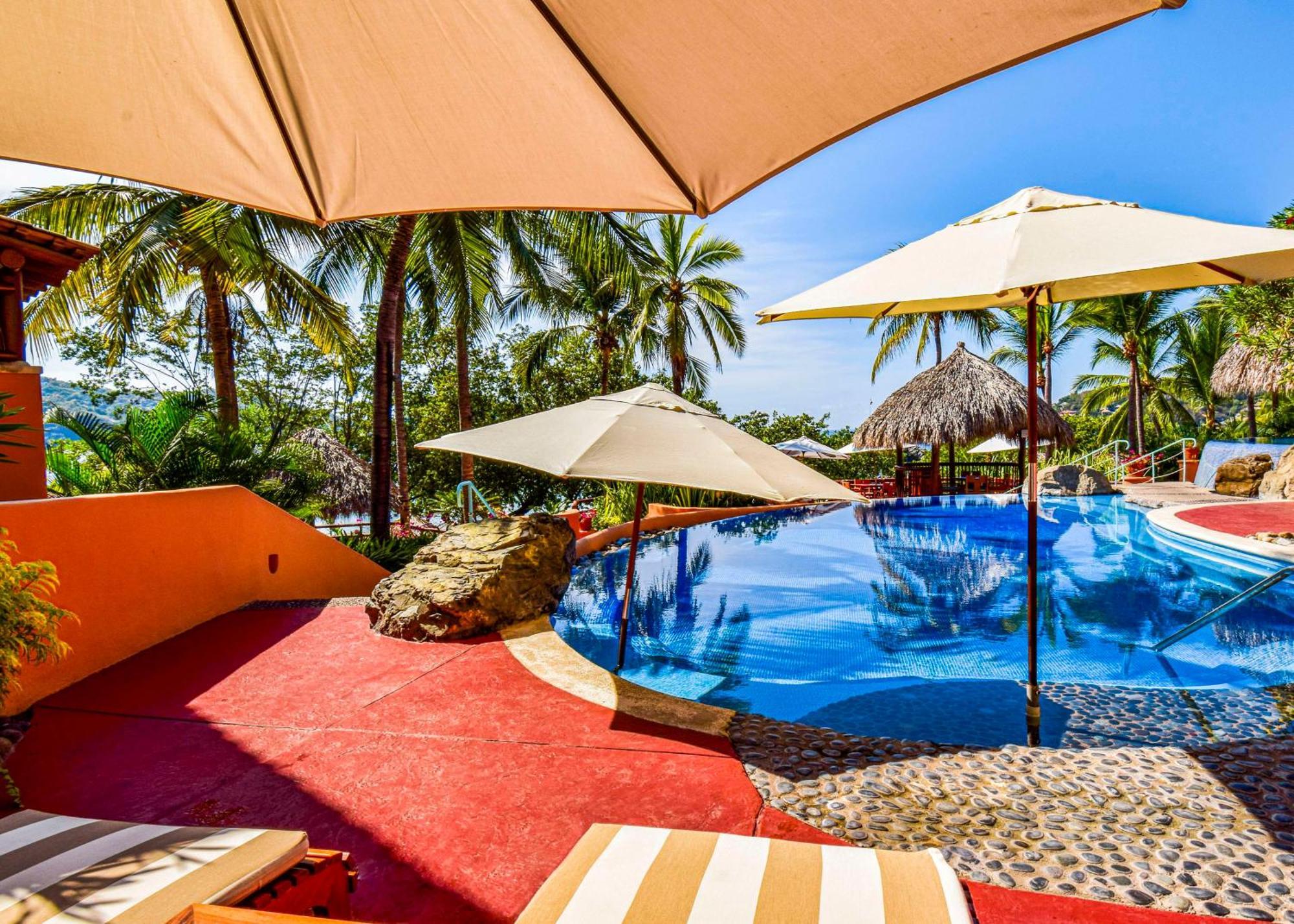 Hotel Hilton Grand Vacations Club Zihuatanejo Exterior foto