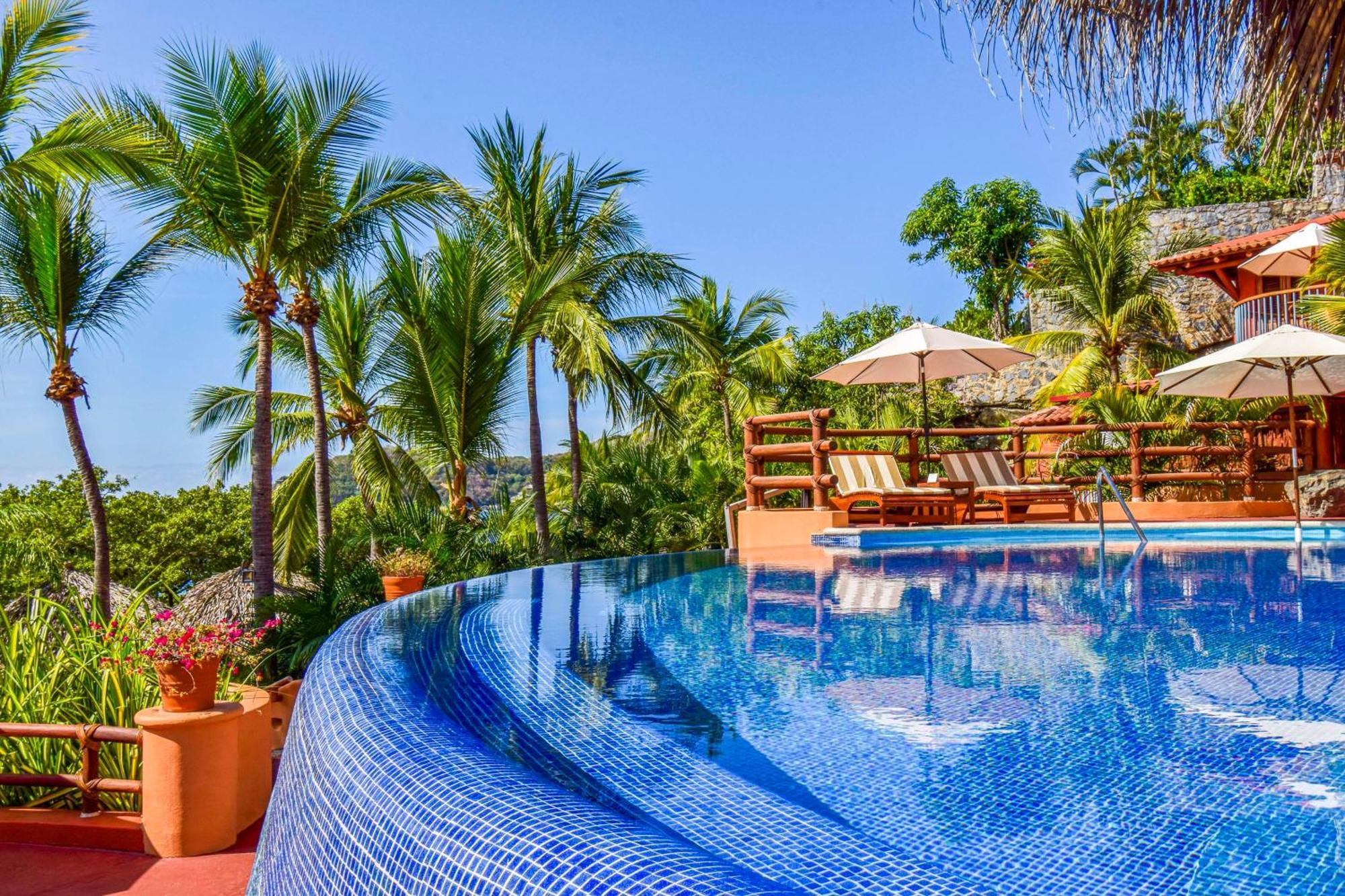 Hotel Hilton Grand Vacations Club Zihuatanejo Exterior foto